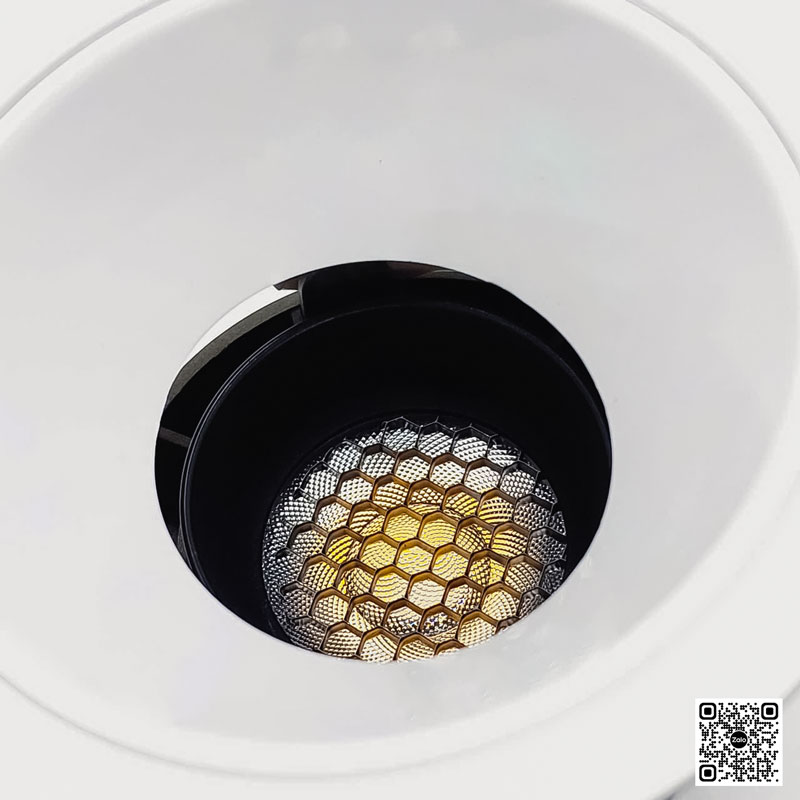 Thiết kế chóa đèn sâu giảm chói tốt